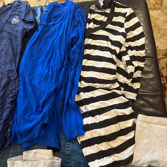 Maternity Clothes Lot (9pieces) - Picture 3 of 5